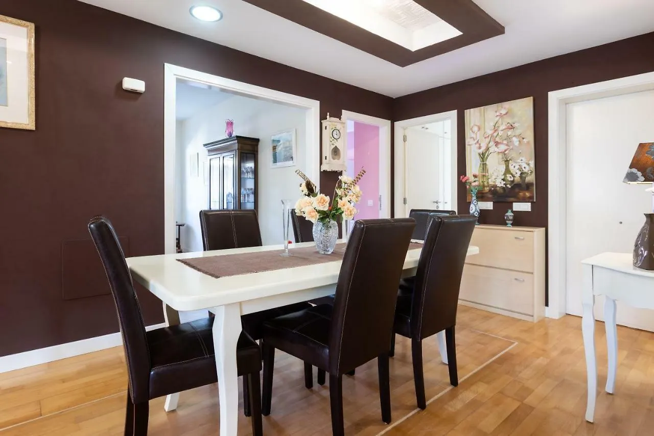 بيت للعطل Dorina - Vivienda Vacacional Con Piscina Privada لا أوروتافا